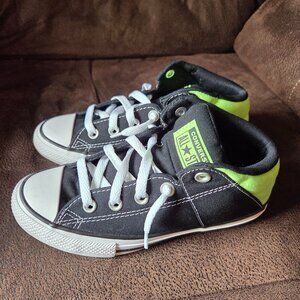 Boys converse size 2